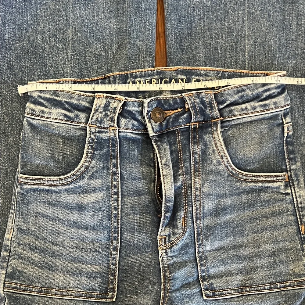 American Eagle Outfitters Women's Denim Flare Jeans - Picture 3 of 4